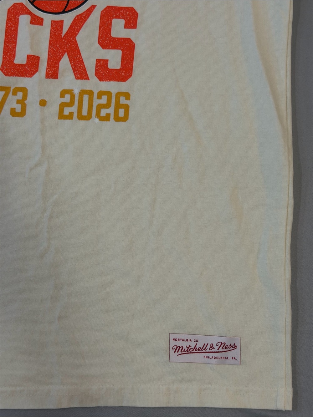 Mitchell & Ness Cream New York Knicks Graphic Tee with Orange & Blue - Picture 3 of 5